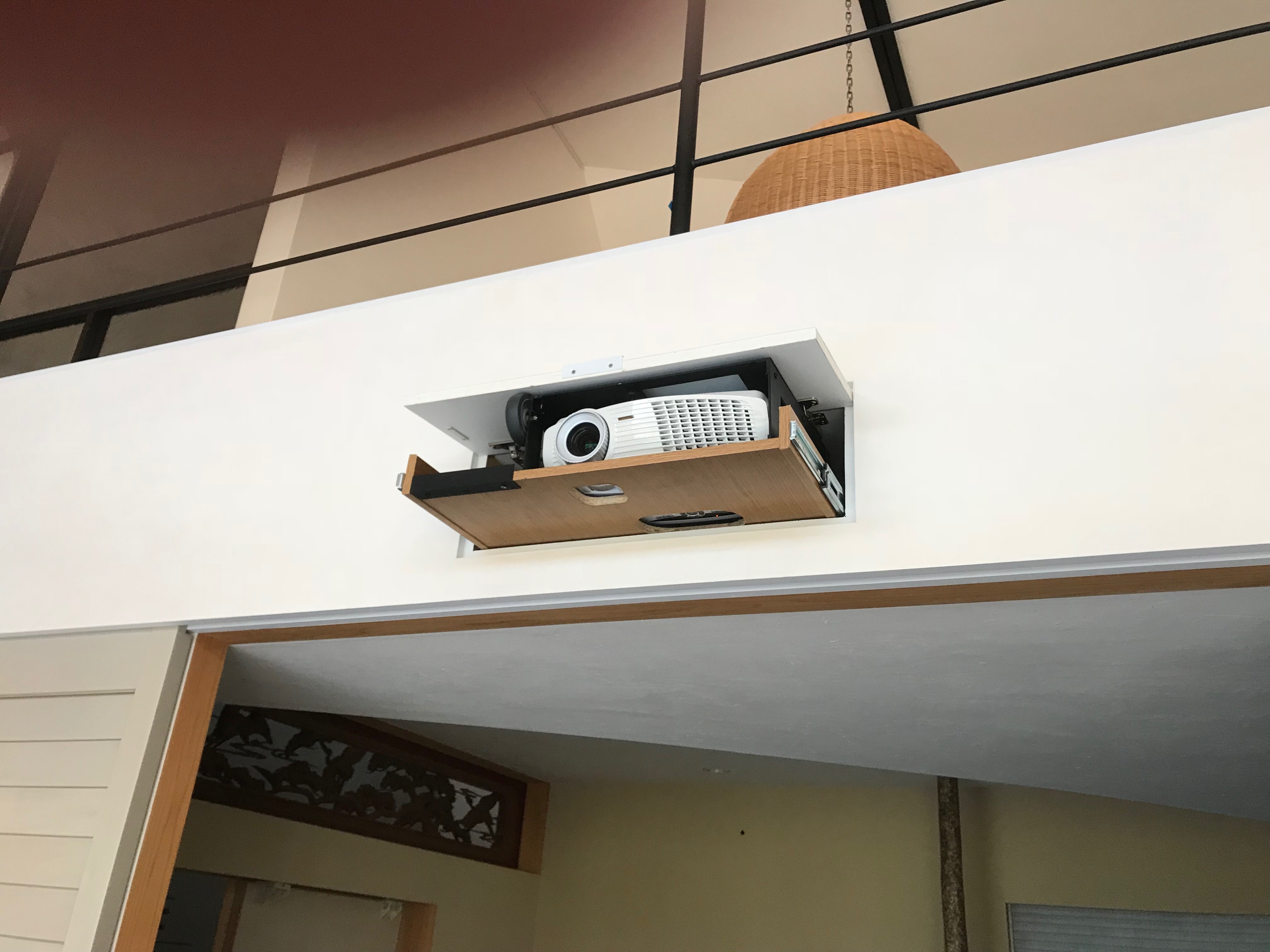 プロジェクターボックス扉用電動開閉機