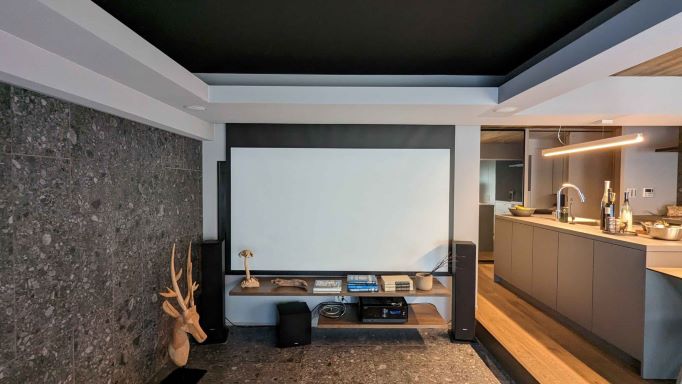 オシャレすぎるお部屋にマッチしたシアター！！
